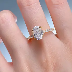 European and American Fashion Luxury S925 Silver Inlaid High Carbon Diamond Oval 7*10 Ring European and American Style Engagement Ring tapered  oval  ring