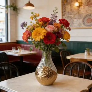 One glass vase with gold decorative craftsmanship—a home decor piece suitable for Christmas and festive decoration in family living rooms and studies. A perfect gift choice, ideal for modern homes and versatile for various display settings, enhancing the