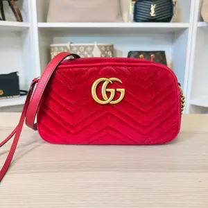 Pre-owned Velvet Shoulder Bags Gucci Matelasse Small GG Marmont Chain Shoulder Bag Red
