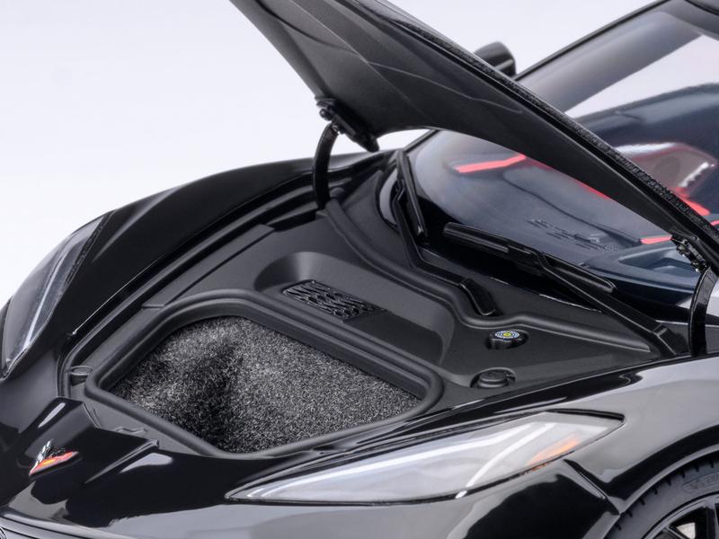 2020 Chevrolet Corvette C8 Stingray Black 1/18 Model Car by Autoart