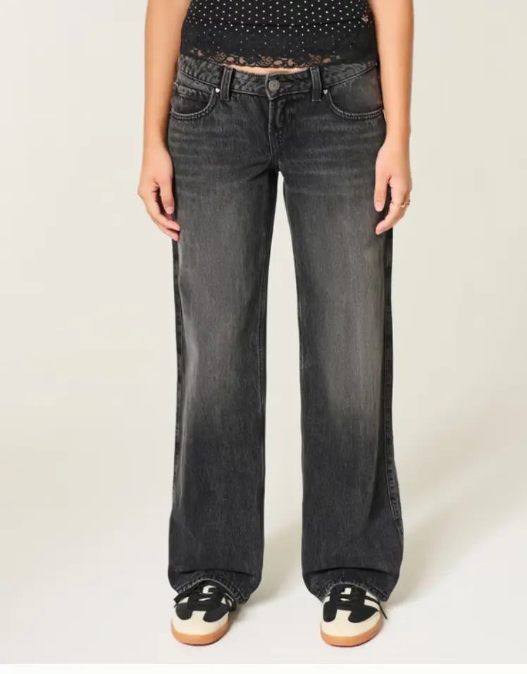 Hollister Lady's Cute Basic Low-Rise Baggy Jeans - 100% Cotton Washed Black Denim Garment with Heart Rivet Detail, Women's Bottoms with Pockets, Loose Denim Pants, Fashion Apparel, Pants For Women, Campus 00S, Baggy Pants