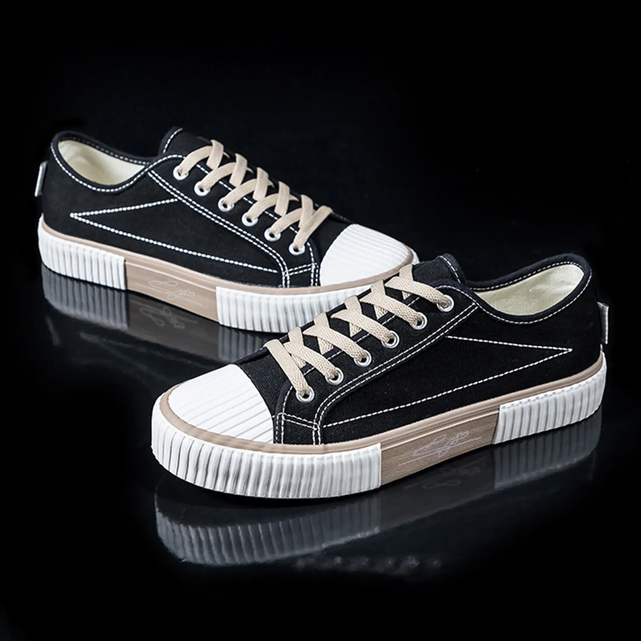 Women's Canvas Sneakers Low Top Lace Up Casual Walking Shoes Indoor Outdoor Springfresh