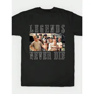 The Sandlot "Legends Never Die" Printed T-Shirt, Men's Printed T-Shirt 220g, 100% Cotton, Round Neck Casual Men's Outdoor Short-Sleeved T-Shirt, Vintage Classic Street Men's Short-Sleeved T-Shirt, Daily Four Seasons Wear, Holiday Gifts