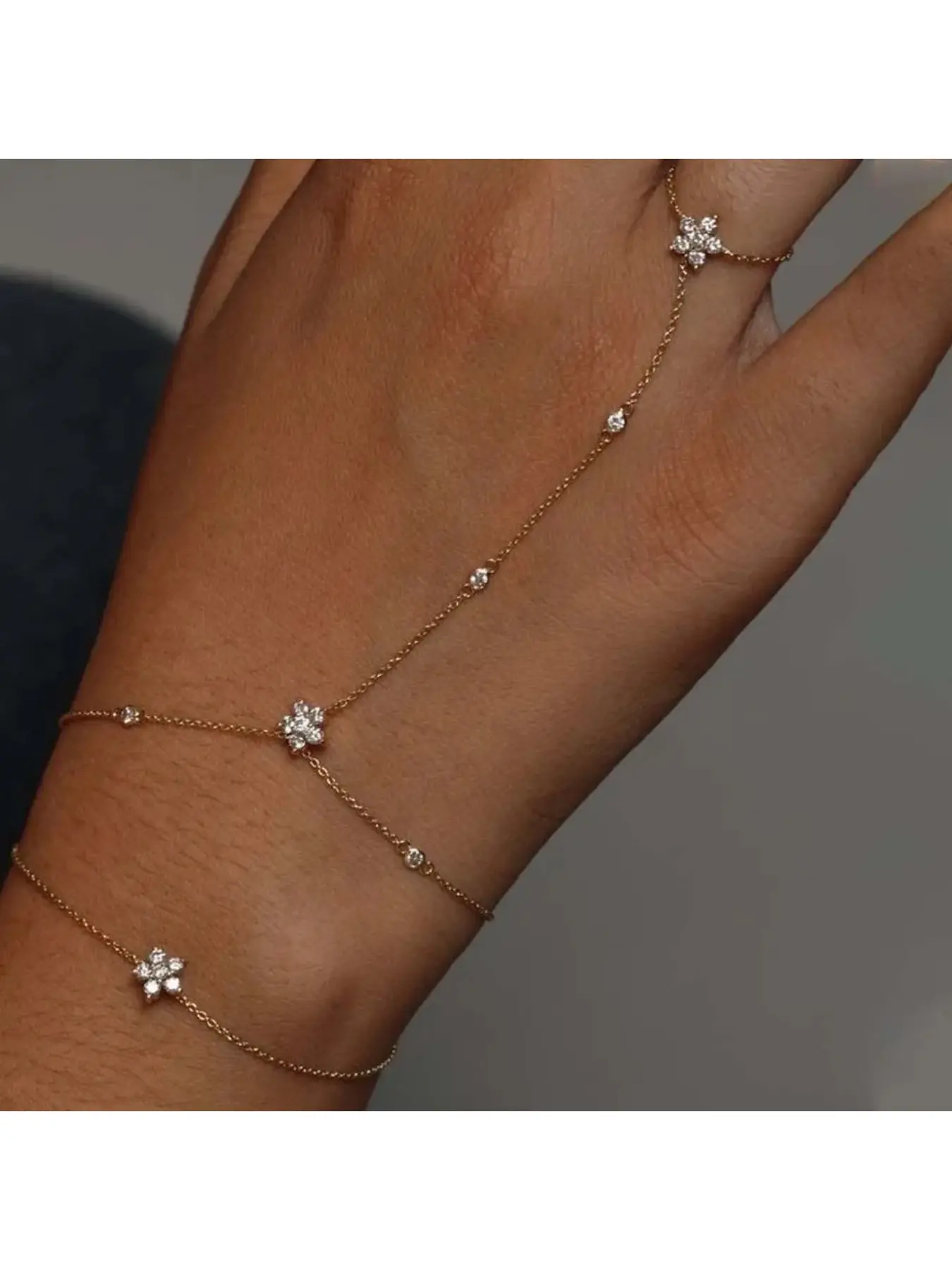 Cross-border popular flower linked-finger bracelet, High Quality Jewelry Bracelet, simple and sweet, niche, Stackable Bracelets, with wate(water drill) hand chain and ring in one piece, fashionable and versatile for women