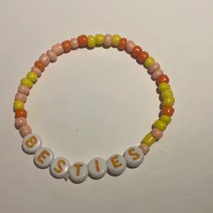 Pulseras para “Besties” de colores