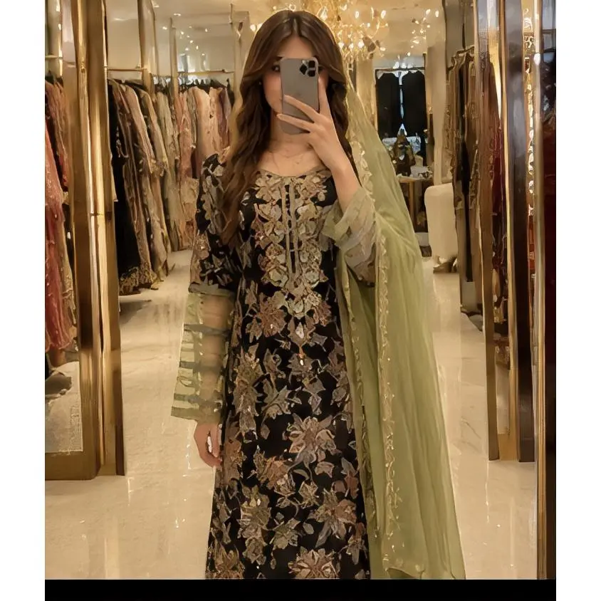 Pakistani Punjabi Mori Katanai 3-Piece Suit  Chador, Trousers & Top