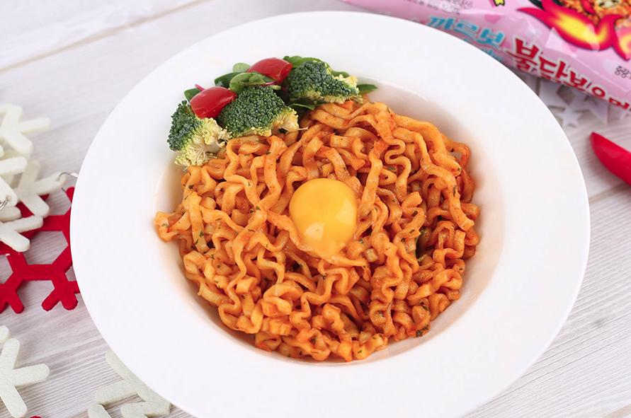 Samyang Buldak Ramen Carbonara Hot Chicken Flavor 5pk 22.9 oz, Spicy Korean Instant Food Noodle Pansit