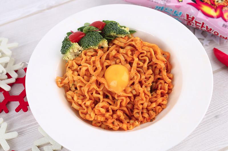 Samyang Buldak Ramen Carbonara Hot Chicken Flavor 5pk 22.9 oz, Spicy Korean Instant Food Noodle Pansit