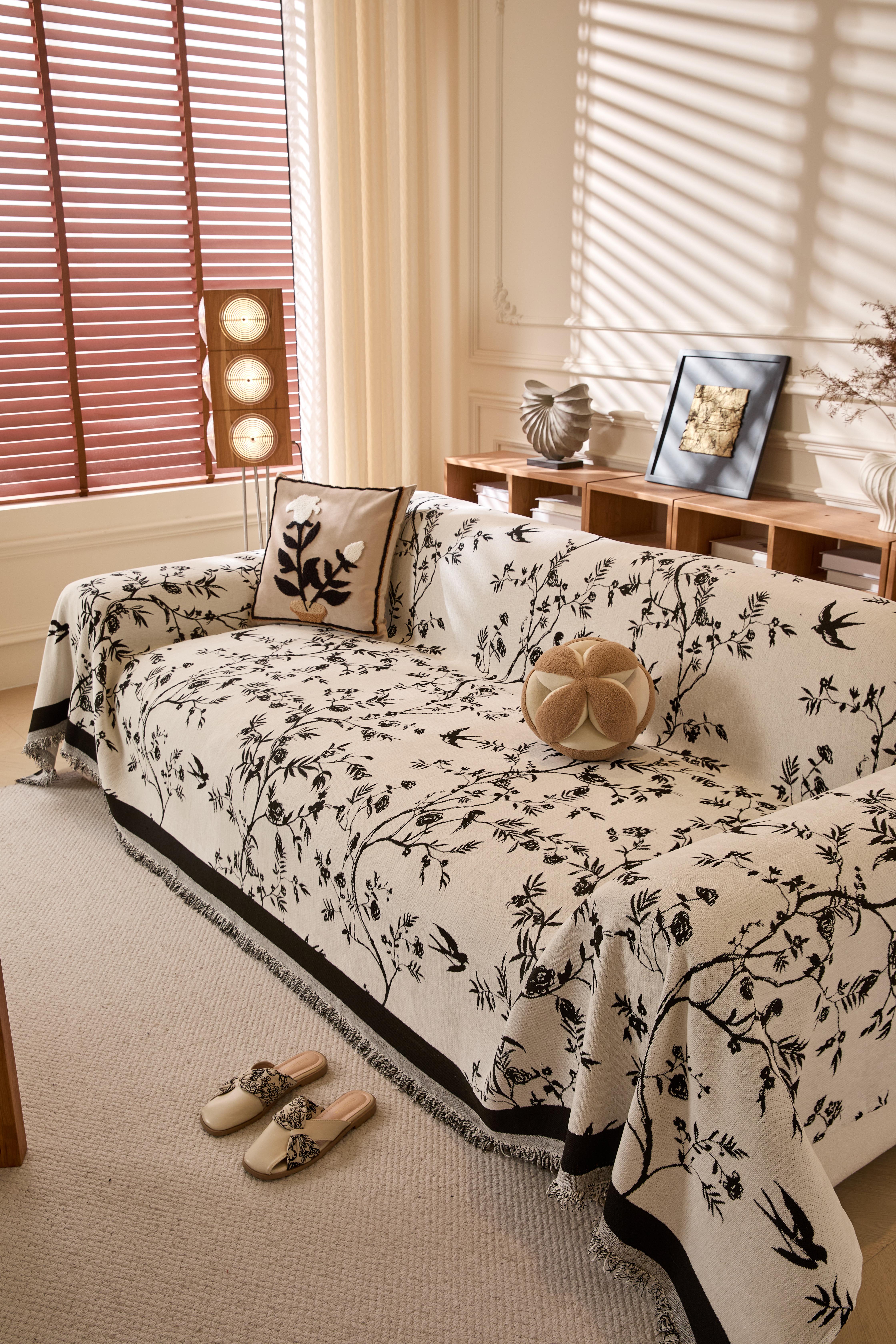 【SlumberHome】 Plant Leaf Pattern Sofa Cover Durable Chenille Slipcover for Home Living Room Pet-friendly All-Season Use Resistant to Scratches couch cover for sofa Dustproof Couch Protector Elastic Furniture Protector