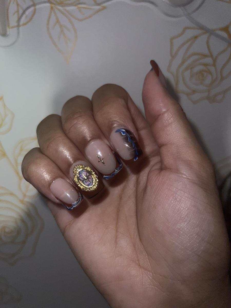 Item: Universal Charm-S-Squoval-Nude-224Pcs-16Sizes-Kit