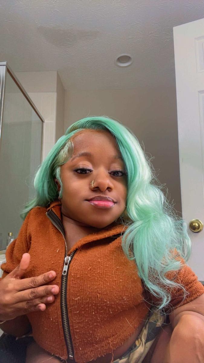 Item: HD 13x6 Lace Front Wig , 20 inch