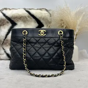 Pre-owned CHANEL black and gold tote bag 866