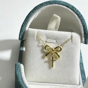 Women's Elegant Bowknot Pendant Juniors Chain Necklace, Minimalist & Trendy, Vintage Style Jewelry Gift for Her