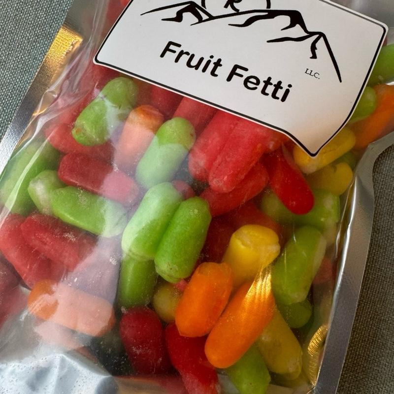 Fruit Fetti Freeze-Dried Fruity Candy in Vibrant Colors for Snacking