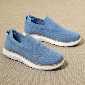 New men’s casual low-top shoes—fashionable driving moccasins and flat sneakers that are lightweight, breathable, and comfortable for everyday wear and running. Perfect for students and outdoor sports. Closed Trainer Boy Training Runner