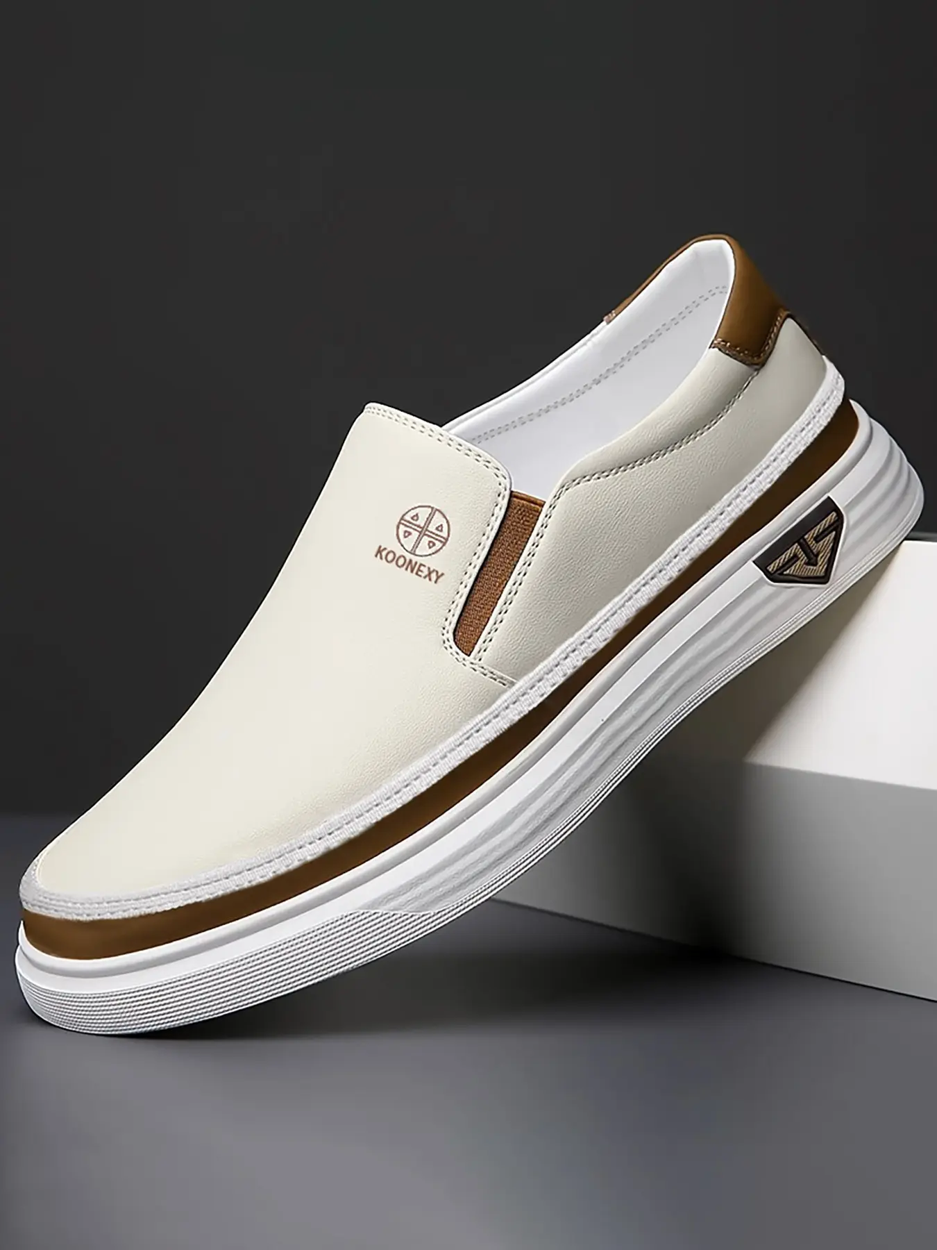 Men's Casual Slip On Fashion Comfortable Lightweight Shoes, Stylish Low-Top Walking Shoes for Daily Wear, Trendy Footwear, Casual Summer Shoes