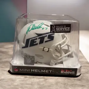 Justin Fields Signed Jets Salute To Service Alternate Speed Mini Helmet (Beckett)