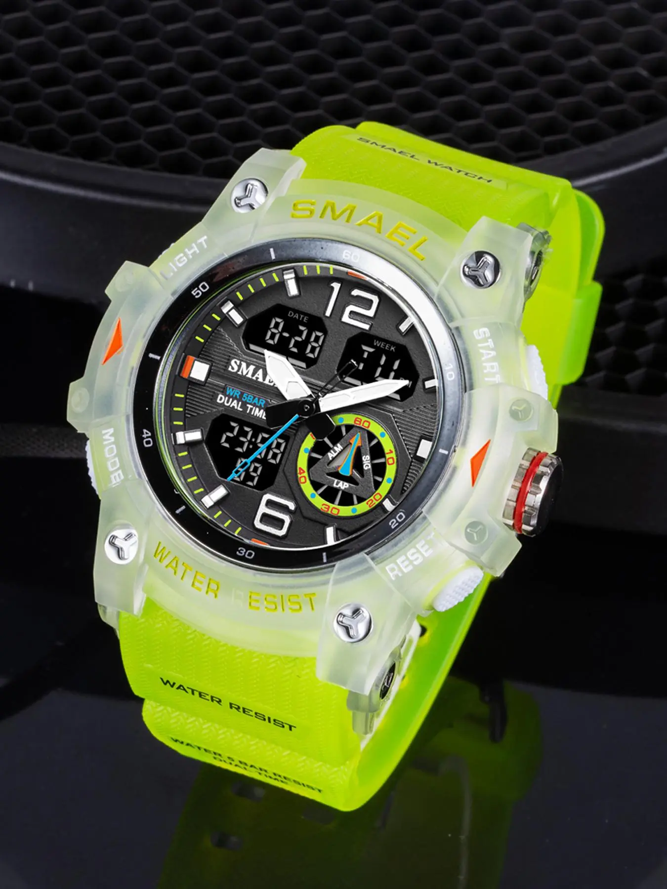1 Piece Men's Fashion LED Digital Watch with Date Display, Casual Sporty Analog-Digital Quartz Waterproof Wristwatch With Box, Water Resistant Watch, Trendy Multifunctional Watch, Fashionable Waterproof Watch, Luminous Waterproof Watch