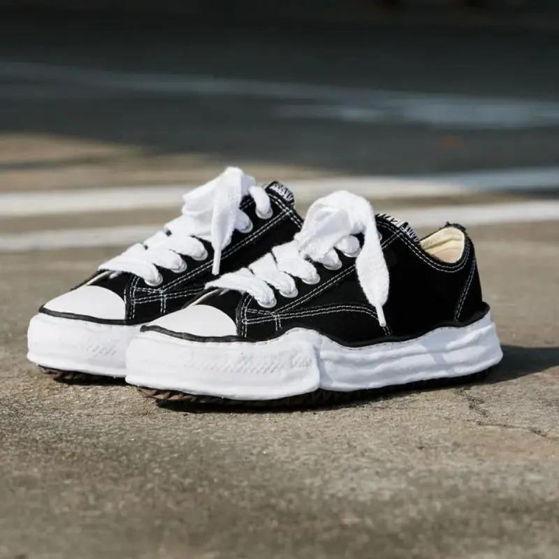 MM.Y Mais0n Mihara Yasuhir0 Low-Top Canvas Sneakers – Distorted Sole Unisex Shoes