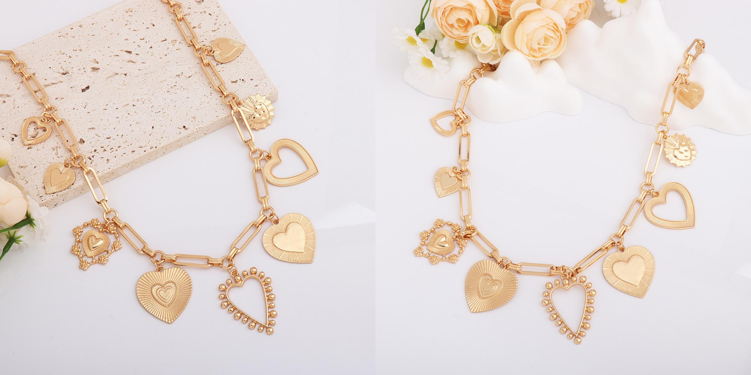 WoodBerry Chunky Gold Necklace for Women Hollow Big Heart Punk Style Pendant Necklace Paperclip Chain Choker Stackable Elegant Fashion Jewelry Gift for Girlfriend