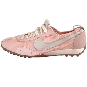Jacquemus x Wmns Nike Moon Shoe SP 'Aluminum Pink' Jacquemus x Wmns Nike Moon Shoe SP 'Aluminum Pink'