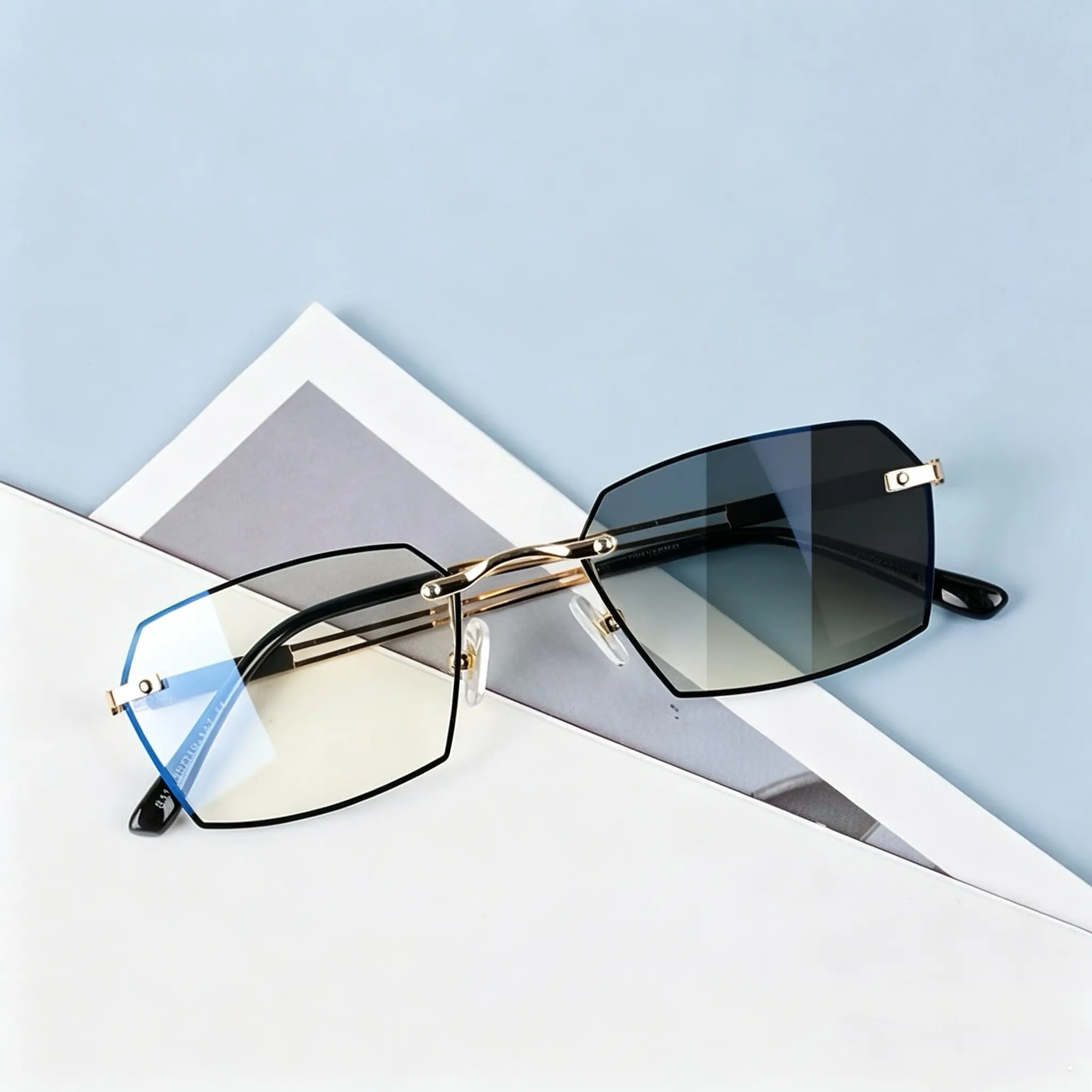 2-in-1 Photochromic Reading Glasses with Blue Light Filtering and UV Sun Protection, Lightweight Anti-Glare Semi-Frameless Resin Readers for Indoors and Outdoors, Blue Light Glasses, Glasses Blue Light