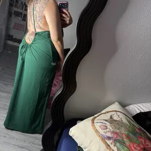 Women's Solid Color Cami Lounge Dress, Elegant Sleeveless Long Dress for Summer, Ladies Sleepwear for Indoor Wear
