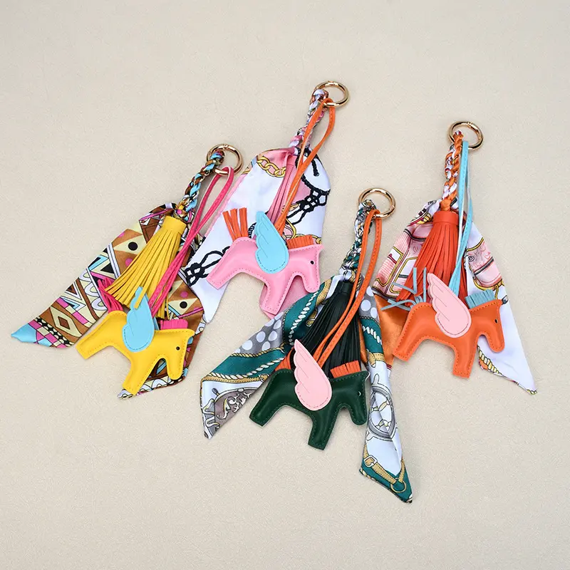 Cute Flying Horse Bag Charm, Collectible PU Leather Keychain with Silk Scarf & Tassel, Luxury Keychain Attachment for Women's Purses & Car Keys, Key Rings For Car Keys