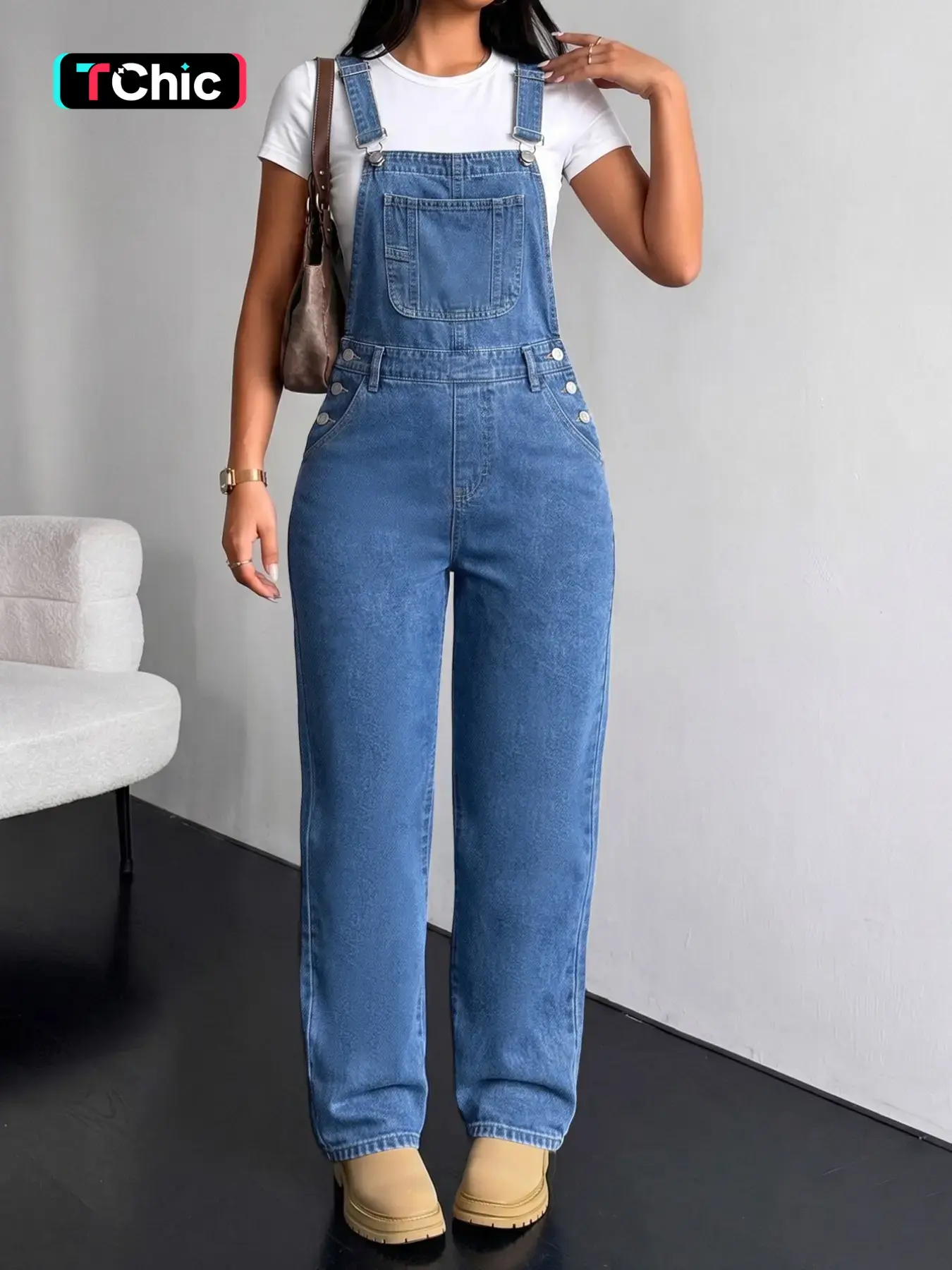 Women's Light Wash Denim Overalls Jumpsuit, Relaxed Straight Leg, Adjustable Strap Bib, Vintage Y2K Style, Minimalist, Casual, Fit, Everyday, Festival, Street, Campus Wear