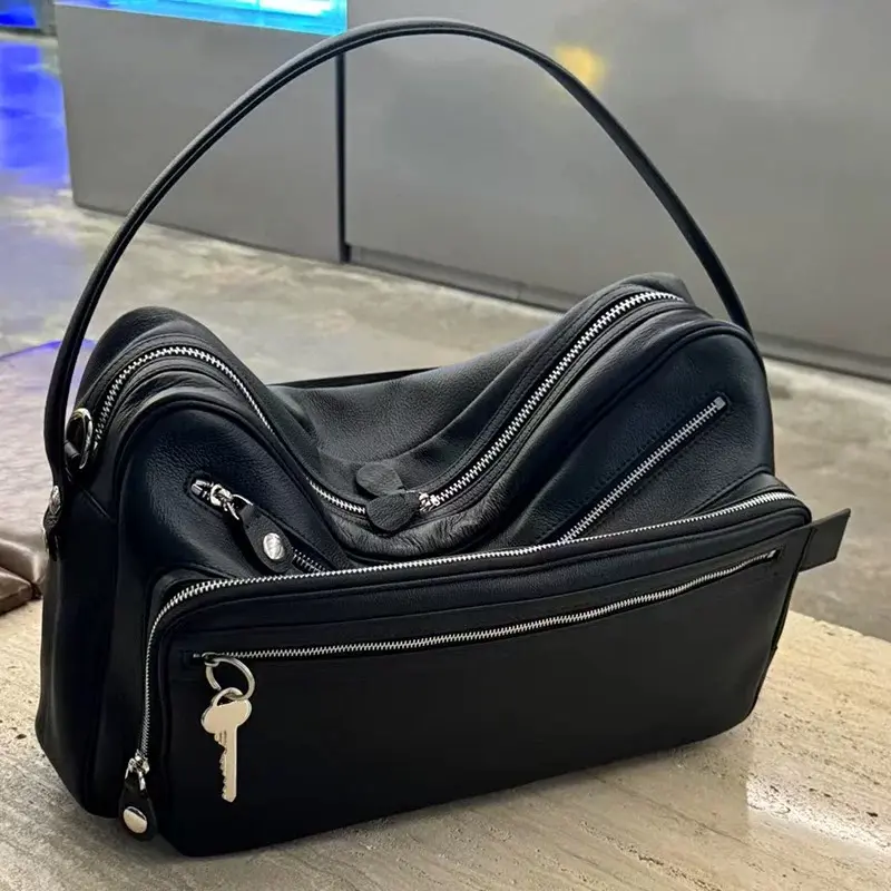 Siena Classic Premium Italian Leather Bag with Front Pocket Large Central Compartment & Rear Pocket 100% Genuine Italian Leather Made in Italy Cowhide Purses Crossbody Clutch Purse Handbag Shoulder Bag