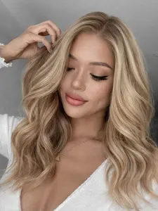 MACA BAKA Emma Ombre Highlight Natural Blonde Lace Front Wig with Scandinavian Hairline Low Density 14 Inches Short Wavy HD Synthetic Lace Front Wigs for Women Valentine's Gift