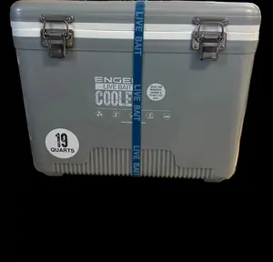 Engel Live bait cooler 19qt Sliver/white inner with rechargeable aerator pump,air Tube, Air Stone, Stainless Hinges, White Shoulder Strap & Net