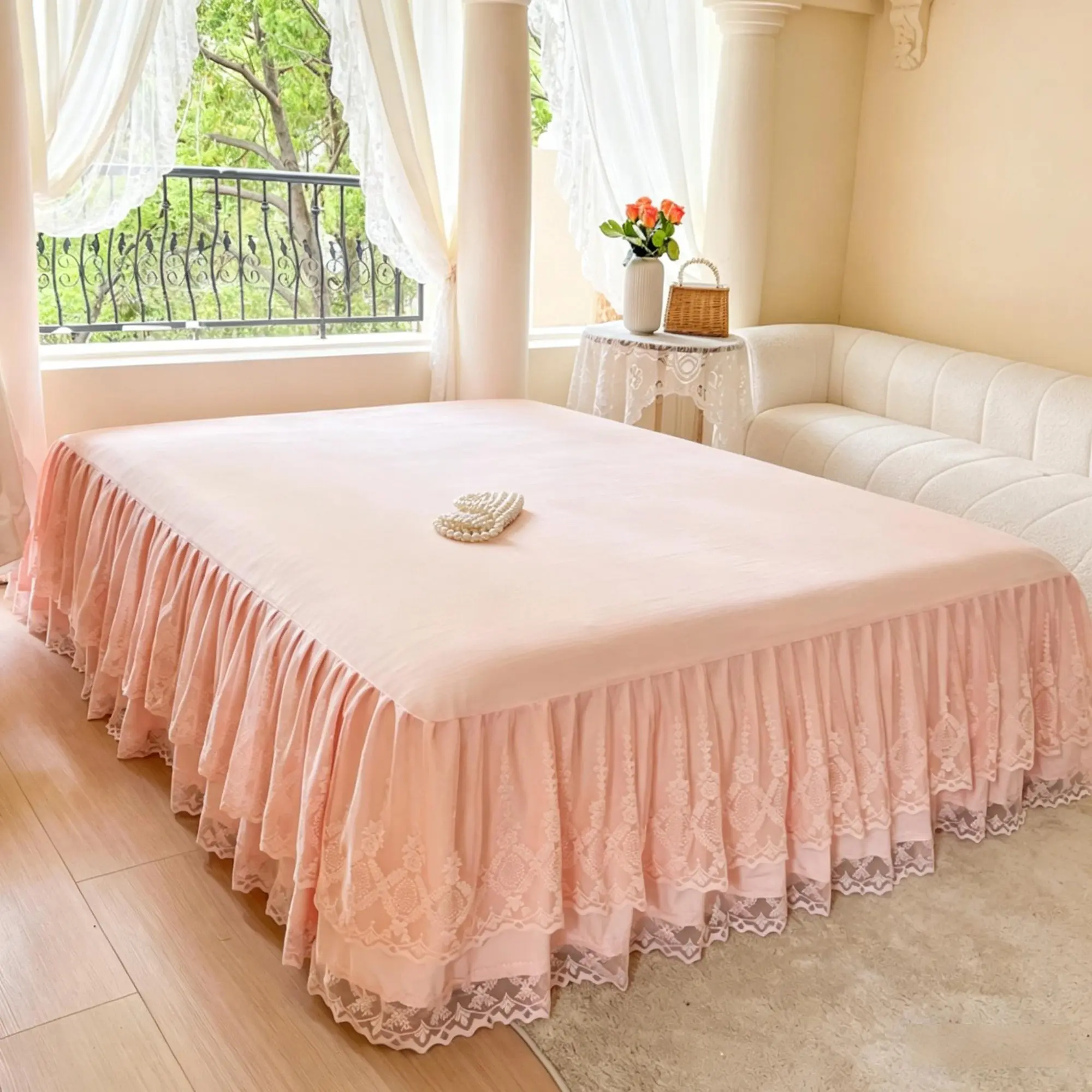 French Princess Lace Detailing Fitted Bed Skirt, Elegant All-Season Washable Versatile Mattress Protector, Suitable for Bedroom, Guest Room, Hotel, Dorm Decor