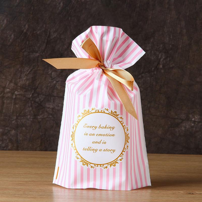 Valentine’s Day Gift Bag Sweet Pink Heart Striped Drawstring Pouch for Wedding Valentine Party Gift Valentine’s Day Gift Bag Sweet Pink Heart Striped Drawstring Pouch for Wedding Valentine Party Gift