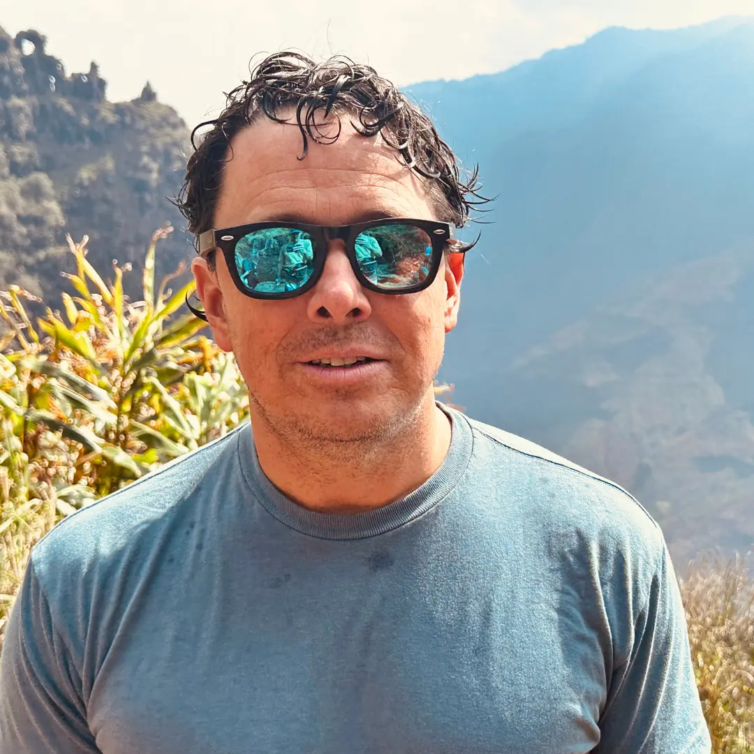 Bamboo Floating Sunglasses - Polarized Lenses
