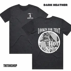 Lookin For That Hot Spot Coyote Tee - Classic Fit Predator T-Shirt Coyote Gear - Men's Short Sleeve Gift for Coyote Hunters