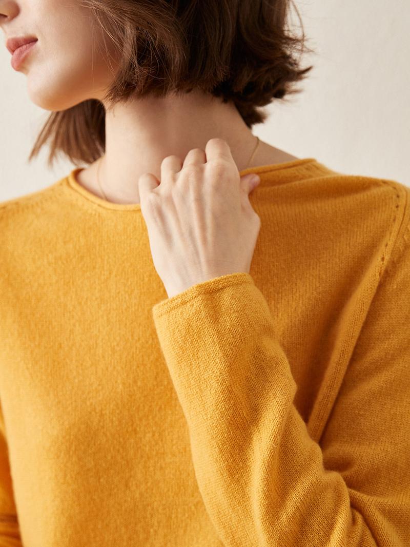 COMOBOCA 100% Cashmere Womenswear Tops, Long Sleeve Regular Fit Knitwear Sweater for Cozy Winter, Lightweight & Figure-Flattering Design, Soft Luxurious Feel