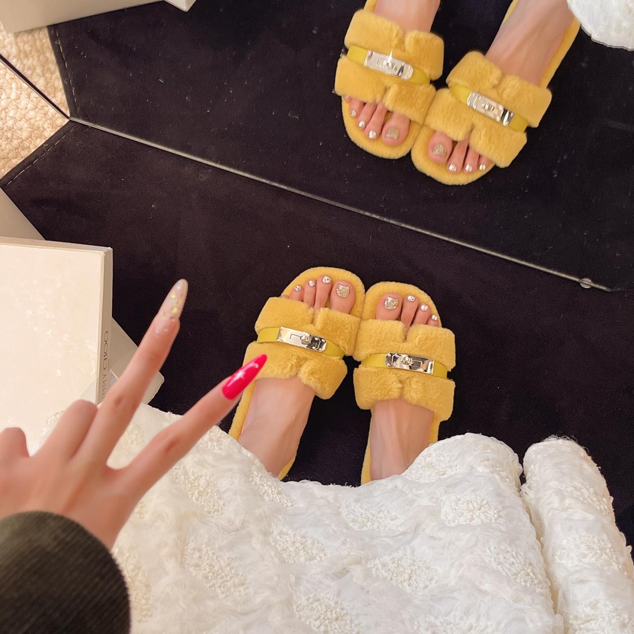 Mao Mao Women's Soft Furry Slippers 2025 Spring Autumn Round Toe Non-Slip Sole Adjustable Straps Elegant Home Wear Flipflop Girl Walking Shoes SpringStatements