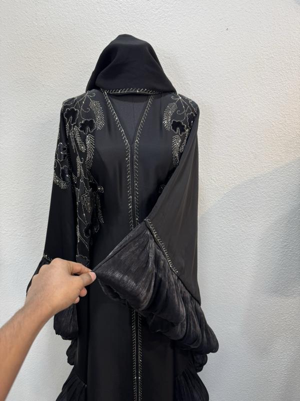 Butterfly Style Dubai Abaya - BBC Elegant Design with Unique Patterns and Sleeves