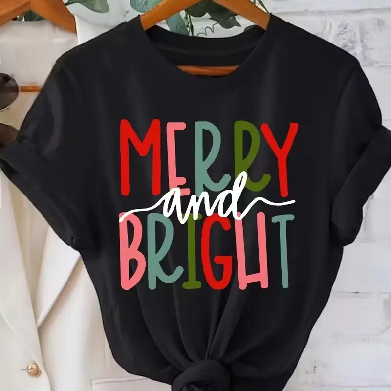 [Christmas T-Shirt] Christmas Women's Merry and Bright Letter Print T-Shirt | Short Sleeve Crew Neck Casual Top, Black with Red & Green Holiday Design, Machine Washable Regular Fit for All Seasons
