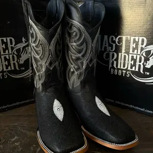Men’s Stingray Leather Boots