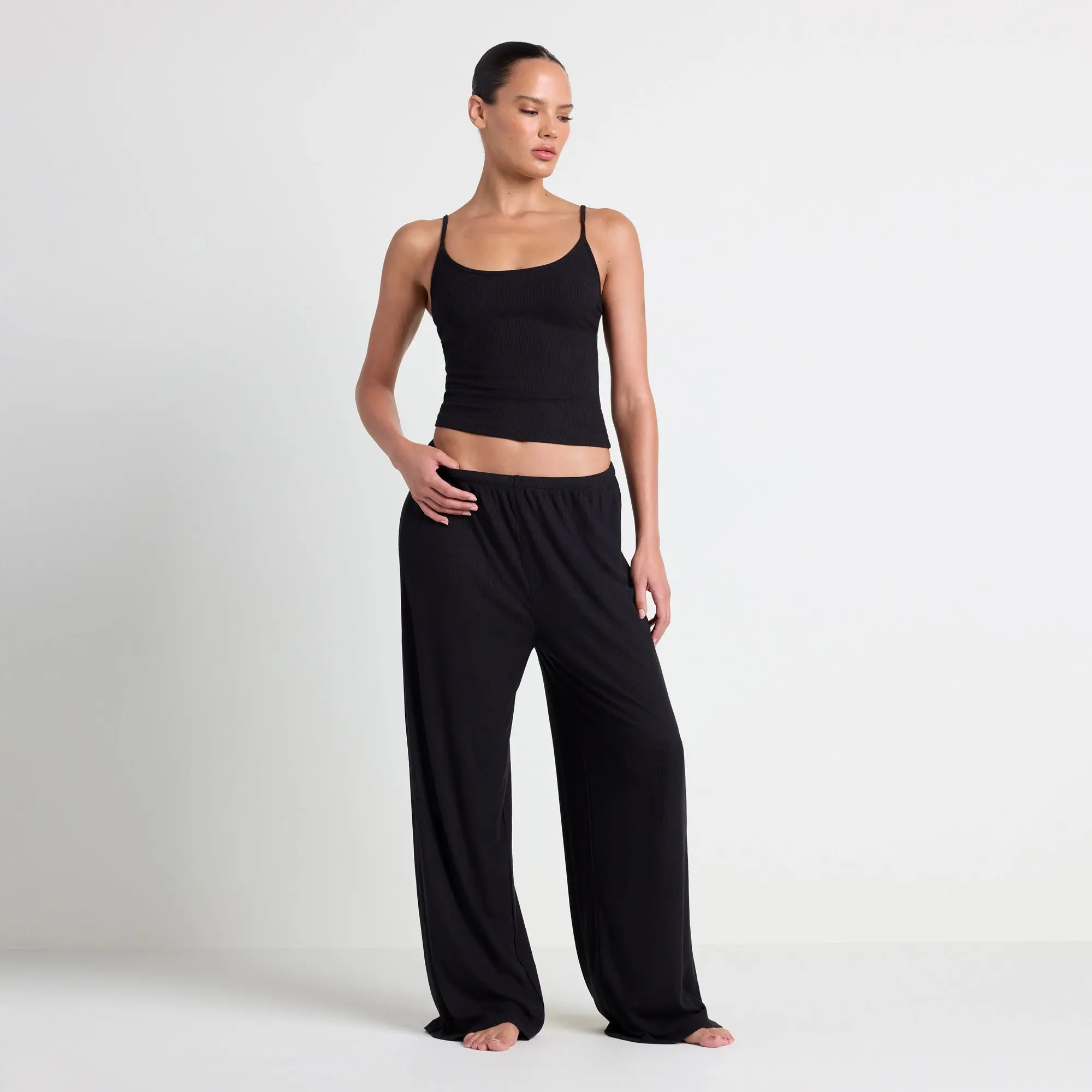 SKIMS SOFT LOUNGE TANK SLEEP SET