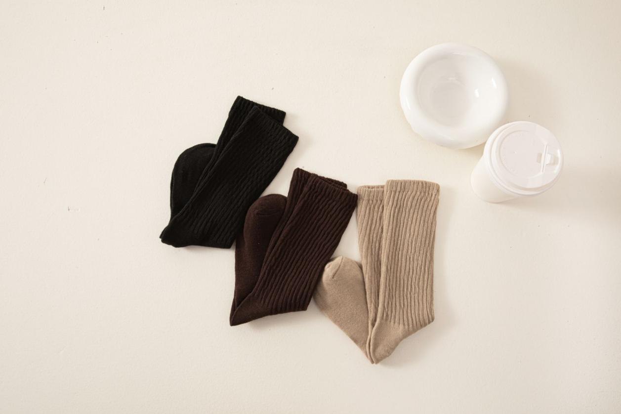 UnicornPro Women's 5PCS Casual Soft Comfy Warm Socks for All Seasons Solid Mid-calf Socks 100% Polyester Machine Washable Daily Wear