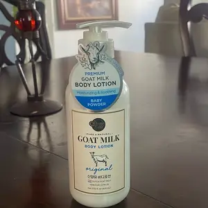 Shower Mate PREMIUM GOAT MILK Original BODY LOTION Moisturizing & Soothing POWDER 400 ml  pure & Natural