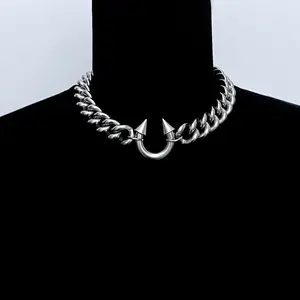 Spiked Horseshoe Stainless Steel Choker – Chunky Punk Chain Necklace