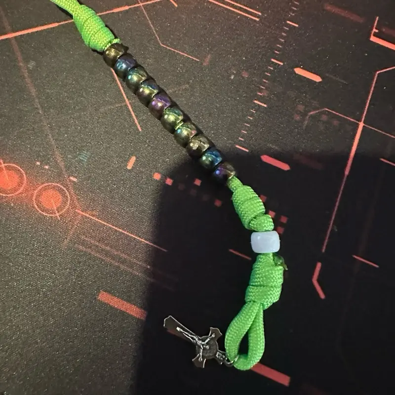 Paracord simgle decade pocket rosary blessed neon green and black iridescent
