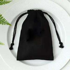 Flannel Jewelry Packaging Drawstring Pocket Mobile Power Earphone Storage Bag Eco-Friendly Material Dust-Proof Wear-Resistant Multiple Sizes Available Gift Organiser Black
