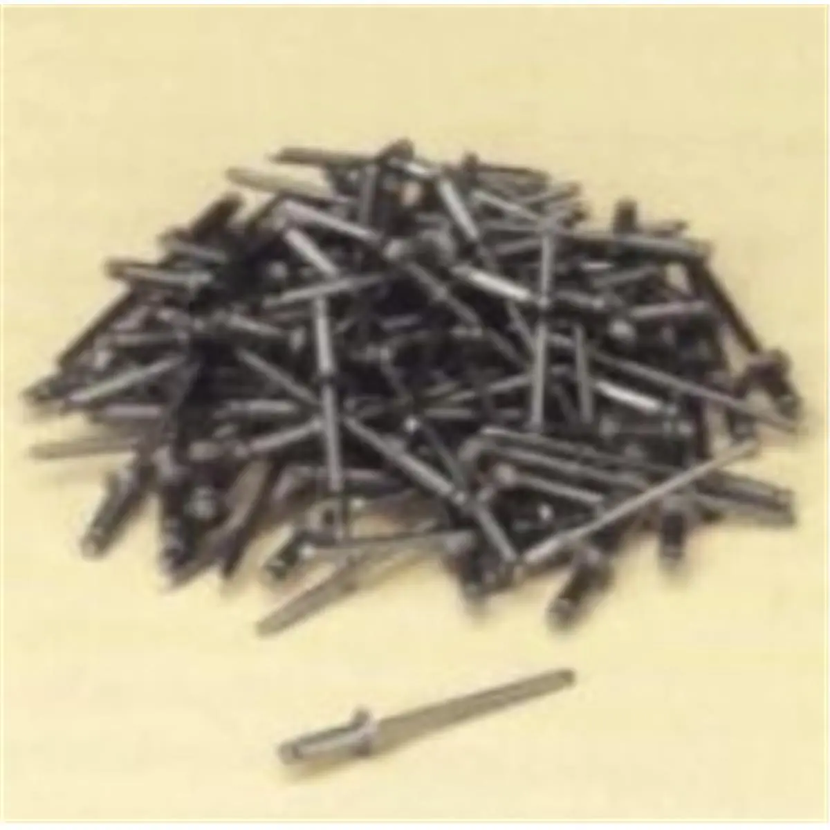 Malco SS/SS44D 304 Stainless Steel Blind Rivets - 0.25 in Grip Size, 100-Pack, Sheet Compatible, Mandrel Crimp, Access-Limited Vibration-Proof Fasteners for Hardware Tools Assembly