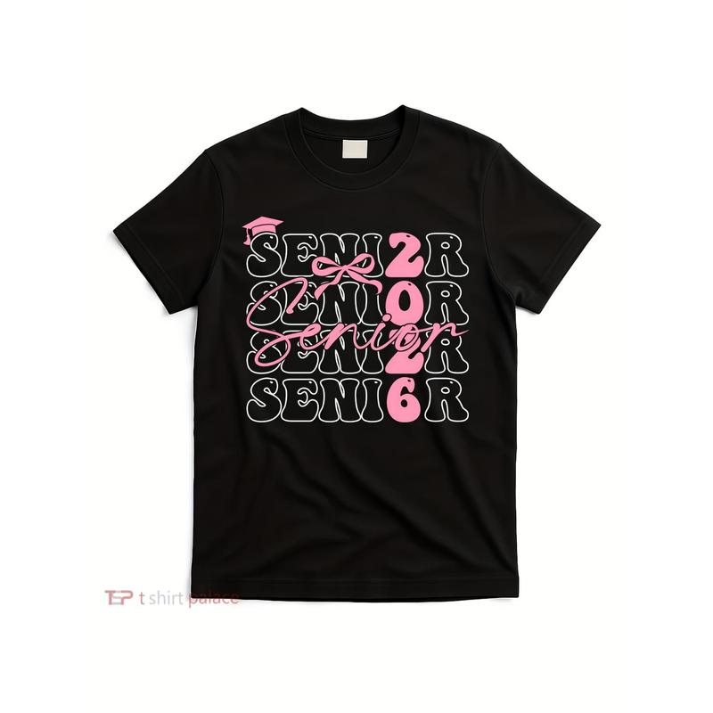 Men'S & Women'S Senior Class of 2026 Graduation T-Shirt | Retro Bow & Number 26 Design with Diploma Cap & Diploma Print - Black with Pink & White Lettering - Comfortable Round Neck Casual Fit - All-season, Vintage Style, Crew Neck, Regular Fit, 180g