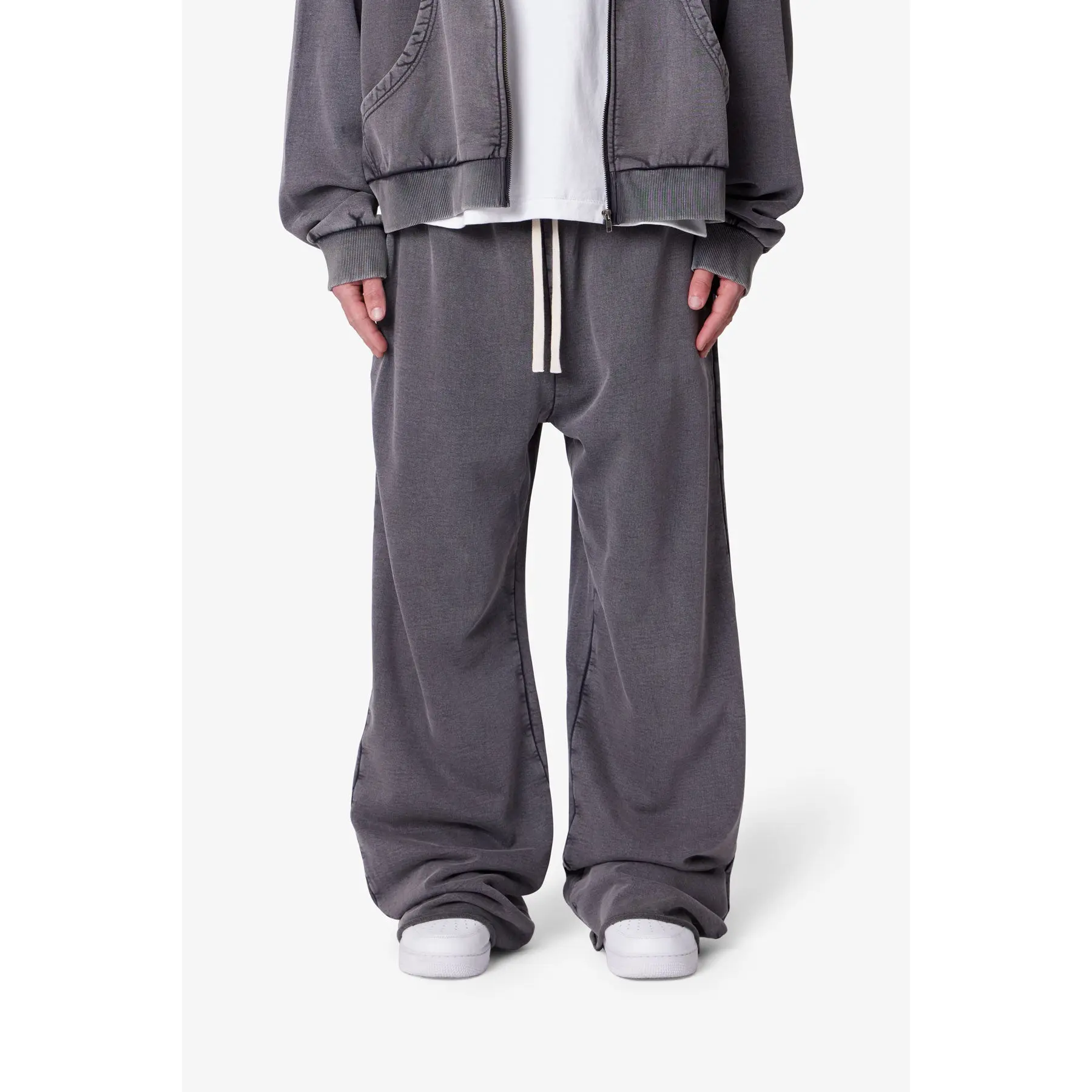 mnml Ultra Baggy Fleece Sweatpants